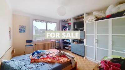 Detached House with Garden by the Coast