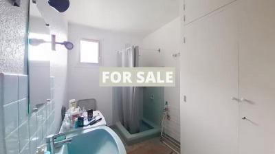 Detached House with Garden by the Coast