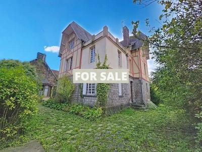 Beautiful Detached Character House with Garden