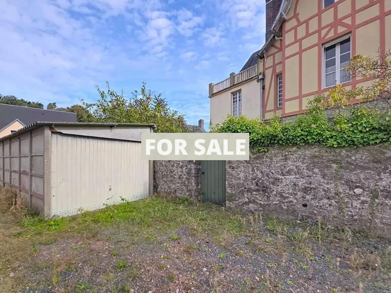 Beautiful Detached Character House with Garden
