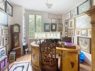 Large Stone Built Property With Garden