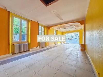 Town House with Huge Potential for Small Budget