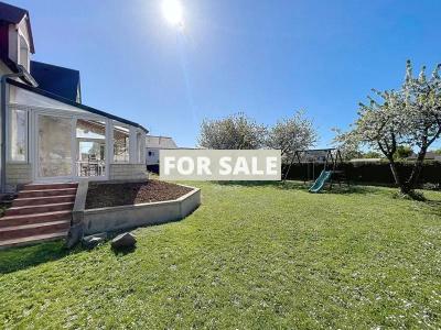 Detached House with Landscaped Garden