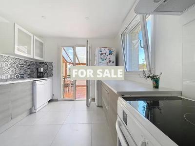 Detached House with Landscaped Garden