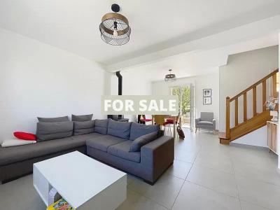 Detached House with Landscaped Garden