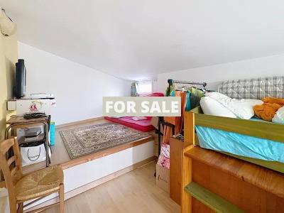 Traditional House with Garden by the Coast