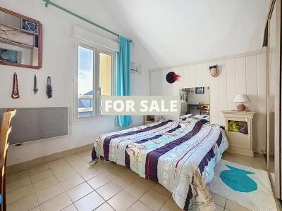 Traditional House with Garden by the Coast