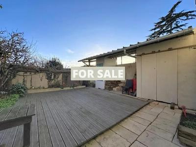 Traditional House with Garden by the Coast