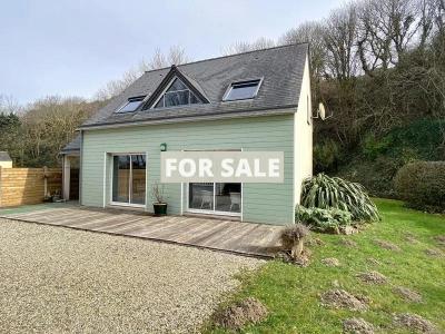 Detached House 200m From the Beach