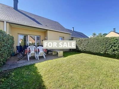 Modern House with Garden in Coastal Town