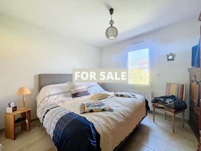 Modern House with Garden in Coastal Town