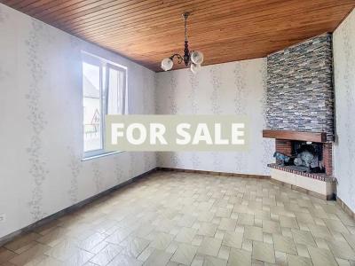 Detached House with Garden in Nice Quiet Location