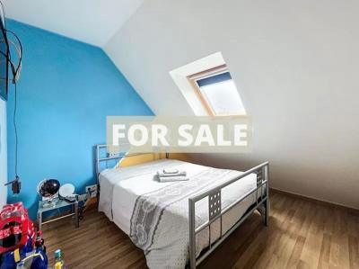 Detached House with Garden by the Coast