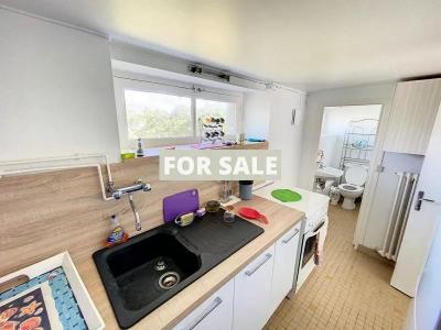 Detached House with Garden Close to the Coast