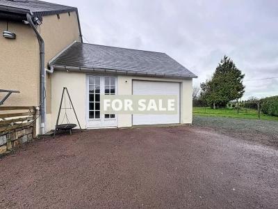 Contemporary Detached House with Landscaped Garden
