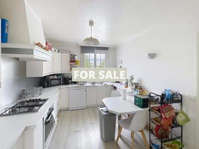 Detached House with Landscaped Garden