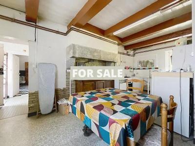 Coastal House in Great Location with Nice Garden