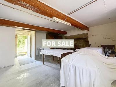 Coastal House in Great Location with Nice Garden