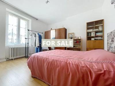 Coastal House in Great Location with Nice Garden