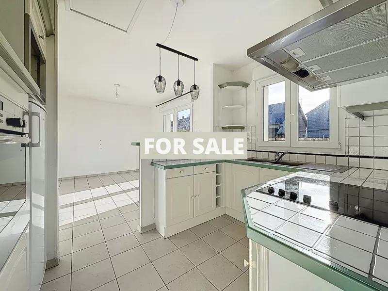 Ideal Holiday Home Cottage with Garage and Garden