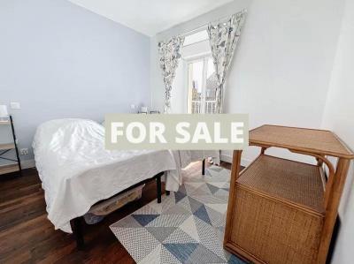 Town House in Coastal Resort Town