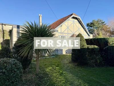 Detached House with Garden by the Coast