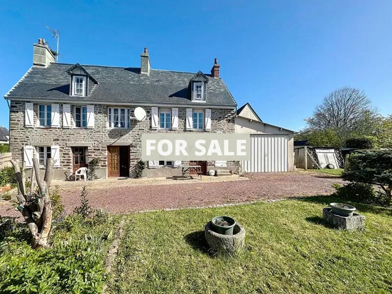 Detached House with Garden by the Coast