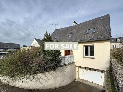 Detached House with Garden