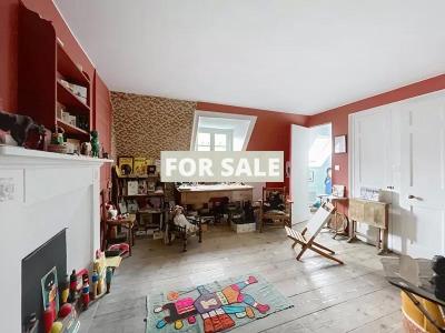 Fully Renovated Town House in Coastal Resort