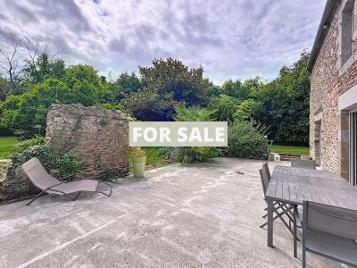 Detached House with Garden by the Coast