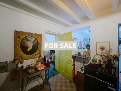 Fully Renovated Town House in Coastal Resort