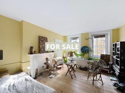 Fully Renovated Town House in Coastal Resort