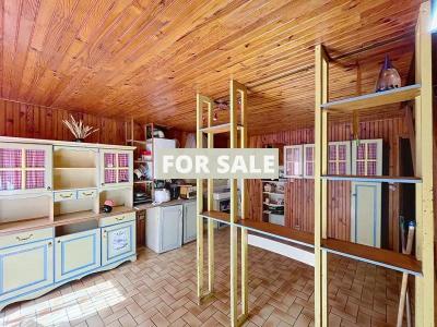 Lovely Cottage in Popular Coastal Sector