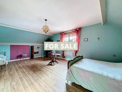 Detached House with Character and Lovely Garden
