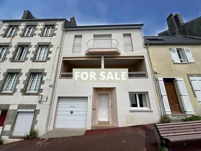 Town House in Coastal Resort Location