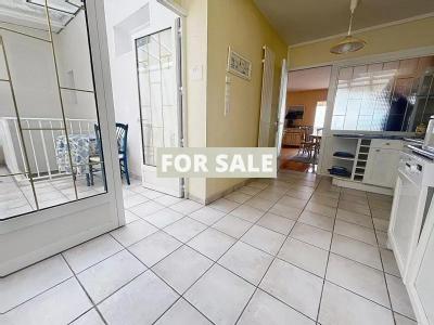 Town House in Coastal Resort Location