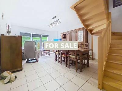 Modern House by the Coast, Great Location