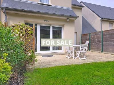 Modern House by the Coast, Great Location