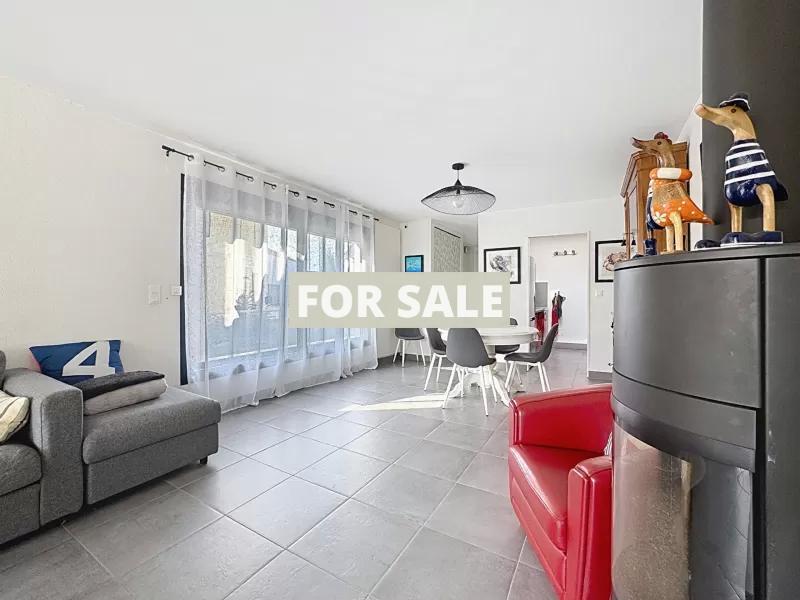 Lovely House in Popular Coastal Resort