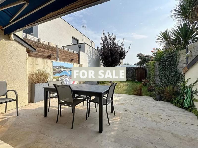 Lovely House in Popular Coastal Resort