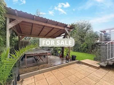 Beautiful Detached House by the Coast