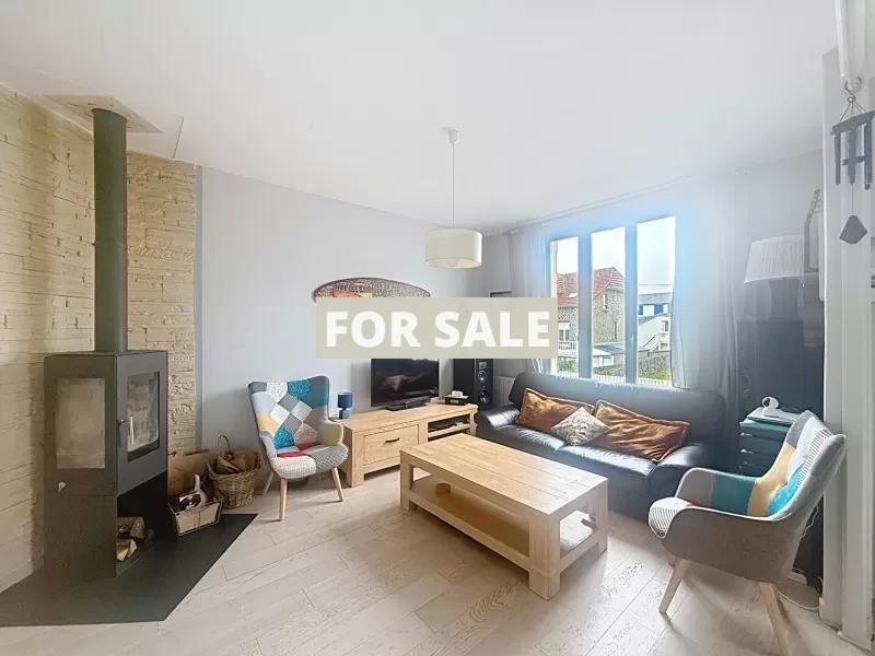 Beautiful Detached House by the Coast