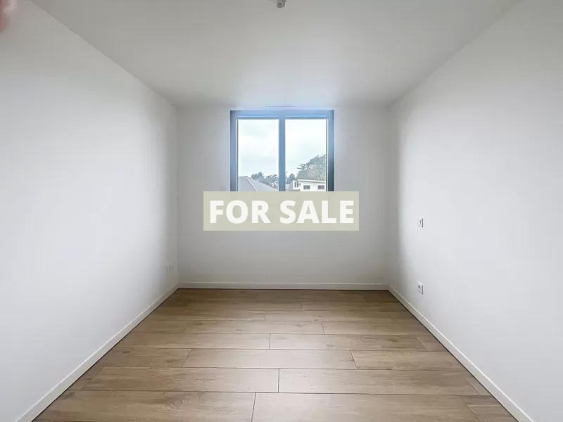 Uber Contemporary Detached House