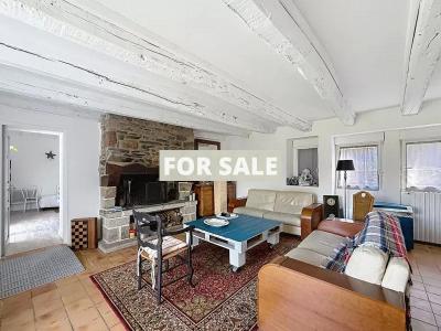 Detached House with Garden by the Coast