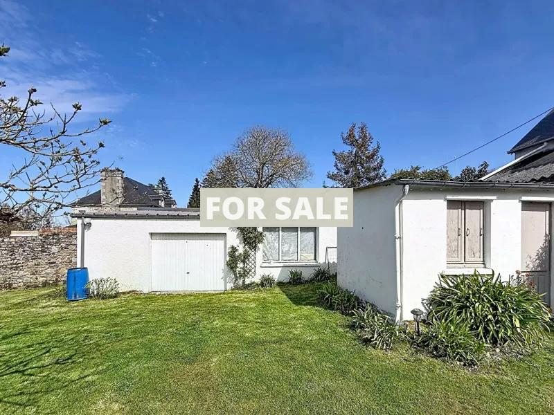 Detached House with Garden by the Coast