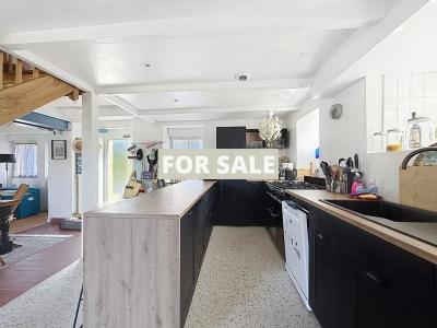 Detached House with Garden by the Coast