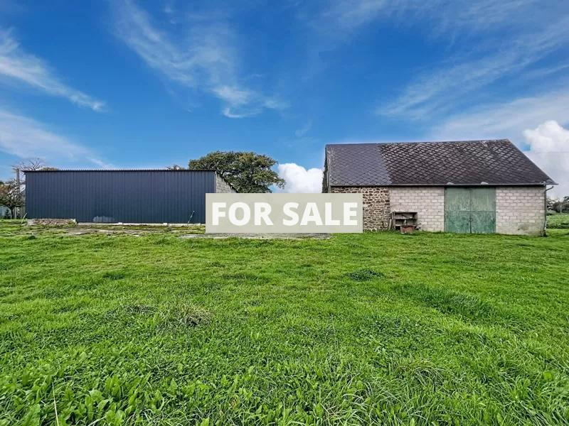 Detached Country House with Outbuilding