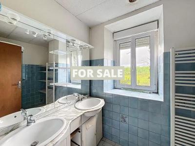 Detached Country House with Outbuilding