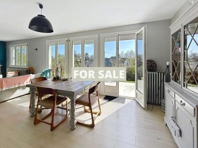 Detached House with Garden by the Coast