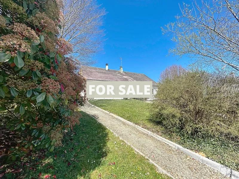 Detached House with Garden by the Coast